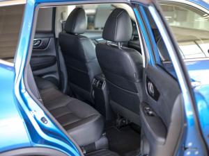 Nissan X-Trail 2.5 4x4 Tekna - Image 20