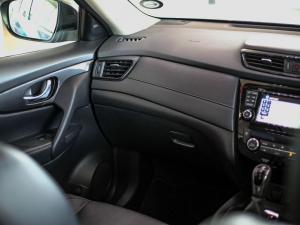 Nissan X-Trail 2.5 4x4 Tekna - Image 21