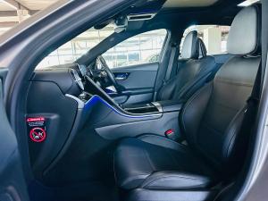 Mercedes-Benz C-Class C200 Avantgarde - Image 2
