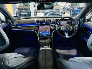 Mercedes-Benz C-Class C200 Avantgarde - Image 4