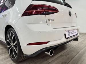 Volkswagen Golf GTI - Image 4