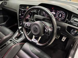 Volkswagen Golf GTI - Image 6