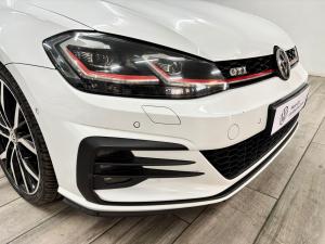 Volkswagen Golf GTI - Image 7