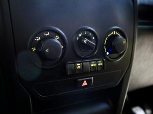 Mahindra Pik Up 2.2CRDe single cab S4 (aircon) - Image 12