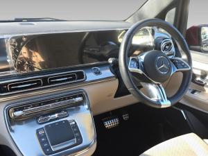 Mercedes-Benz V-Class V300d Exclusive - Image 9