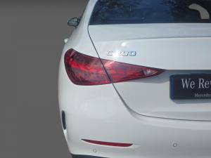 Mercedes-Benz C-Class C200 Avantgarde - Image 13