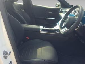 Mercedes-Benz C-Class C200 Avantgarde - Image 8