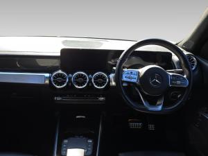 Mercedes-Benz GLB GLB220d 4Matic AMG Line - Image 6