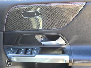 Mercedes-Benz GLB GLB220d 4Matic AMG Line - Image 9