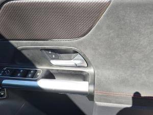 Mercedes-Benz GLA GLA200 Progressive - Image 10