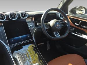 Mercedes-Benz GLC GLC300d 4Matic Avantgarde - Image 6