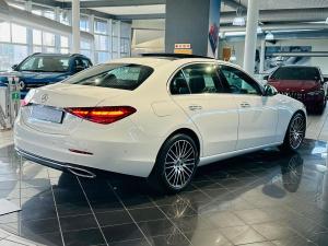 Mercedes-Benz C-Class C220d Avantgarde - Image 2
