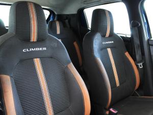 Renault Kwid 1.0 Climber auto - Image 18