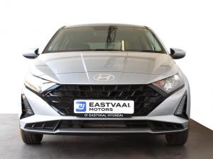 Hyundai i20 1.2 Premium - Image 2