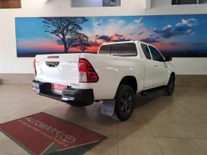 Toyota Hilux 2.4GD-6 Xtra cab Raider auto - Image 2