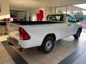 Toyota Hilux 2.4GD S (aircon) - Image 2