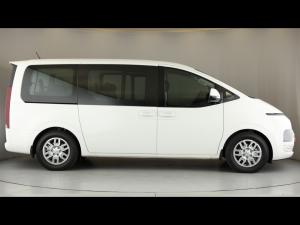 Hyundai Staria 2.2D Executive 9-seater - Image 3