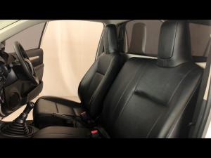 Toyota Hilux 2.0 single cab S (aircon) - Image 21