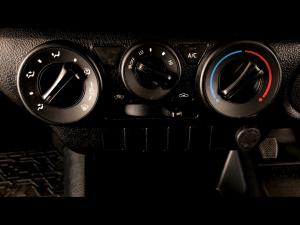 Toyota Hilux 2.0 single cab S (aircon) - Image 29