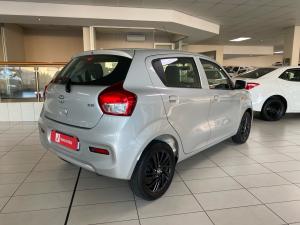 Toyota Vitz 1.0 XR manual - Image 2