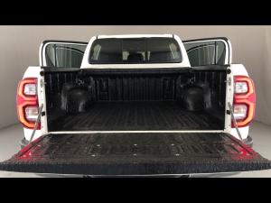 Toyota Hilux 2.8GD-6 double cab Legend auto - Image 18