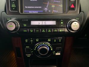Toyota Land Cruiser Prado 3.0DT VX - Image 18