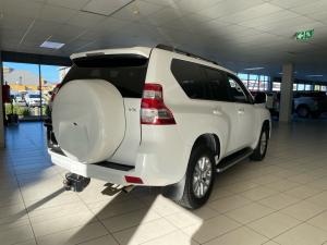 Toyota Land Cruiser Prado 3.0DT VX - Image 2