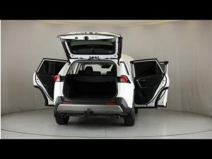 Toyota RAV4 2.5 Hybrid VX E-Four - Image 9