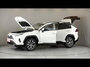 Toyota RAV4 2.5 Hybrid VX E-Four - Image 12