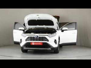 Toyota RAV4 2.5 Hybrid VX E-Four - Image 13