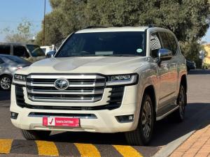 Toyota Land Cruiser 300 3.5T ZX - Image 12