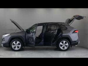 Toyota RAV4 2.0 GX-R AWD - Image 8