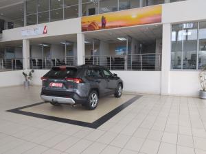 Toyota RAV4 2.0 GX-R AWD - Image 2