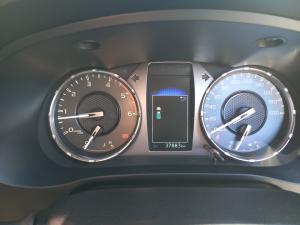 Toyota Hilux 2.4GD-6 single cab Raider manual - Image 11