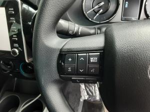 Toyota Hilux 2.4 GD-6 RB Raider automaticE/CAB - Image 10