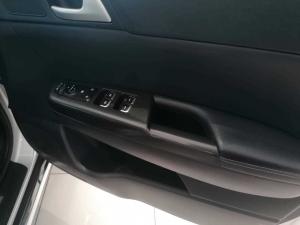 Kia Sportage 2.0 Crdi EX+ automatic - Image 15