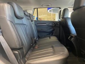 Isuzu mu-X 3.0TD LS - Image 12