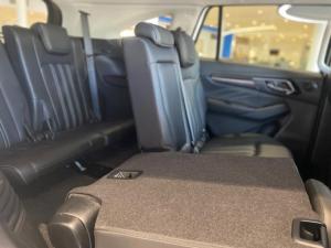 Isuzu mu-X 3.0TD LS - Image 13