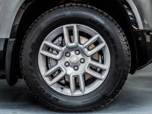 Land Rover Defender 110 D300 X-Dynamic SE - Image 4