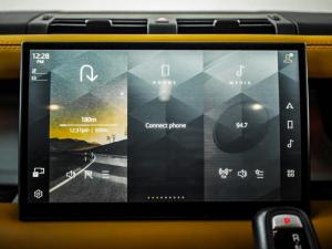 Land Rover Defender 110 D300 X-Dynamic HSE - Image 14