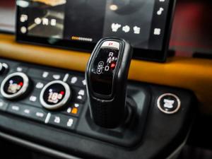 Land Rover Defender 110 D300 X-Dynamic HSE - Image 15