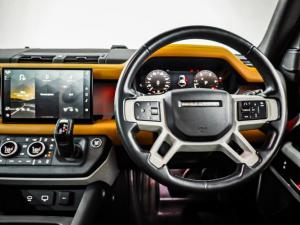 Land Rover Defender 110 D300 X-Dynamic HSE - Image 18