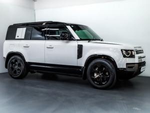 Land Rover Defender 110 D300 X-Dynamic HSE - Image 2