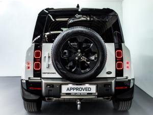 Land Rover Defender 110 D300 X-Dynamic HSE - Image 6