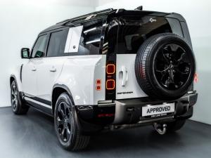 Land Rover Defender 110 D300 X-Dynamic HSE - Image 7