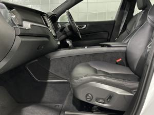 Volvo XC60 D4 AWD Momentum - Image 9