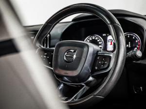 Volvo XC40 T5 AWD R-Design - Image 10