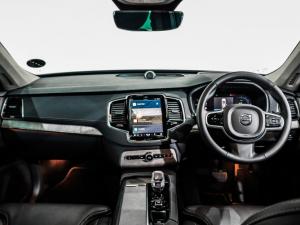 Volvo XC90 T8 Recharge AWD Ultra Dark - Image 12