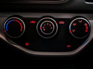 Kia Picanto 1.2 EX - Image 17