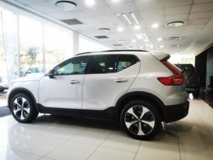 Volvo XC40 B4 Plus Dark - Image 4